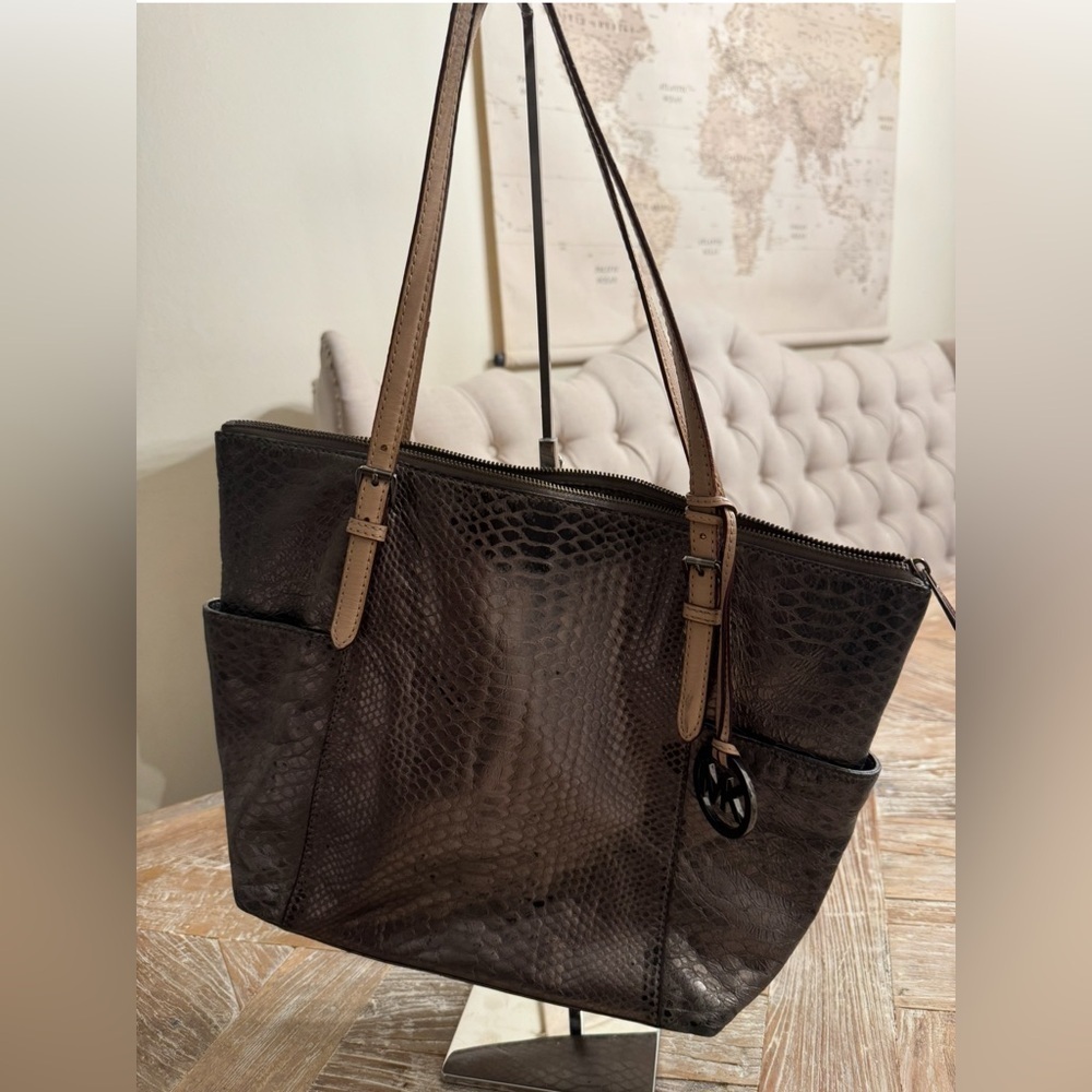 Michael Kors Bag - Picture 2 of 10